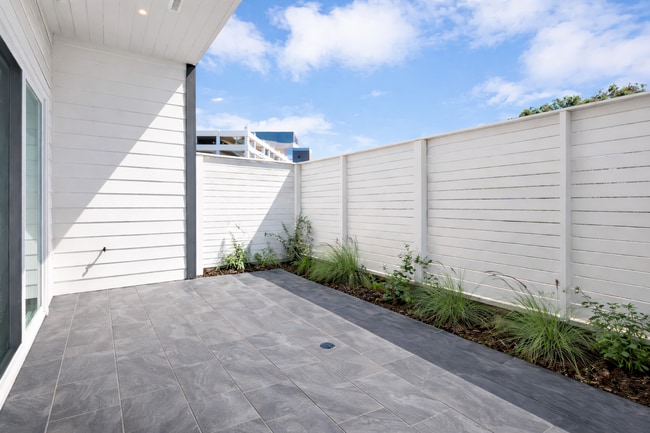 Photo - Grant Avenue A Unidad A