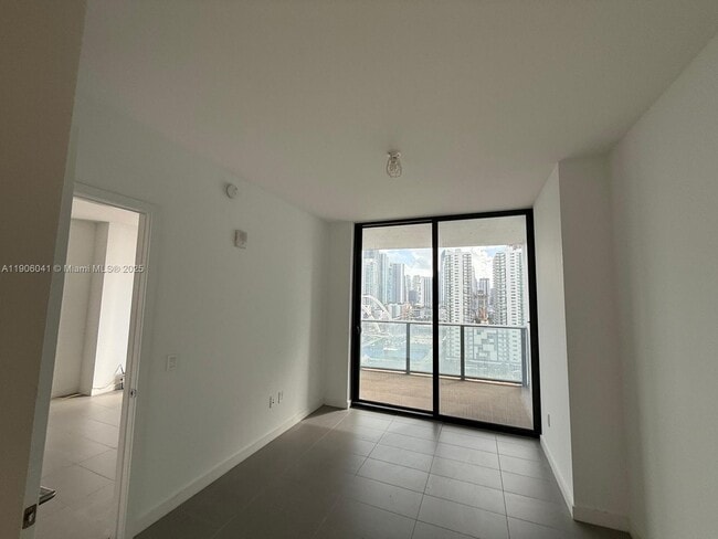 Photo - 1600 NE 1st Ave Unidad 1909