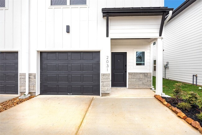 Photo - 2031 Longmire Villas Ct