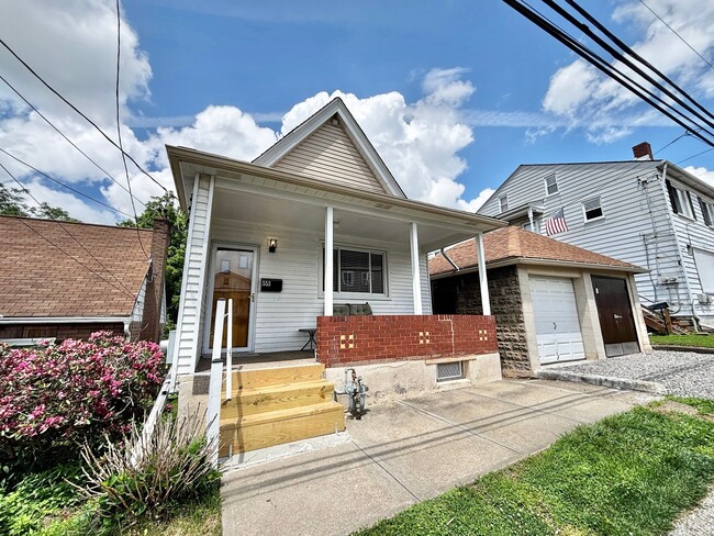 Photo - 553 Foundry St