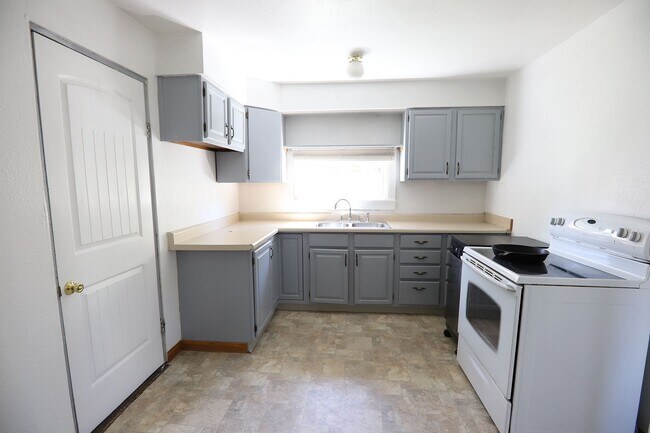 Photo - Cozy One Bedroom House