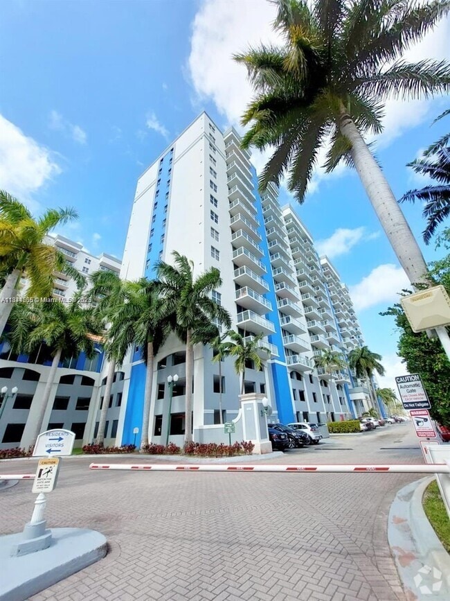 Building Photo - 5077 NW 7th St Unit 1111 Rental