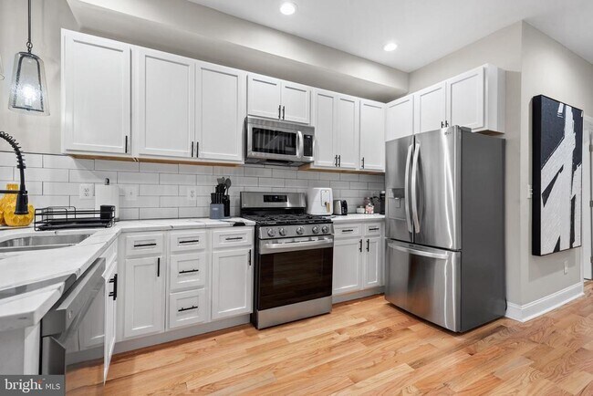 Photo - 2219 E Chase St