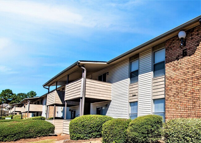 Meadow Wood Apartment Homes