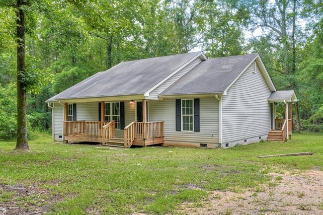 Photo - 746 Hamilton Rd