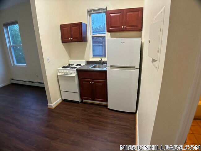 Photo - 59 S Huntington Ave Unit 8