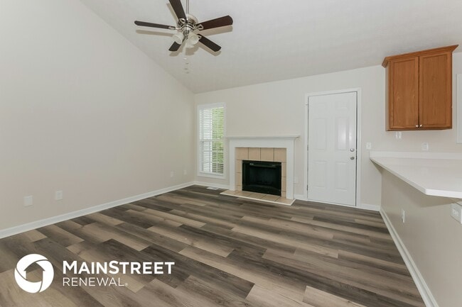 Photo - 135 Tara Way