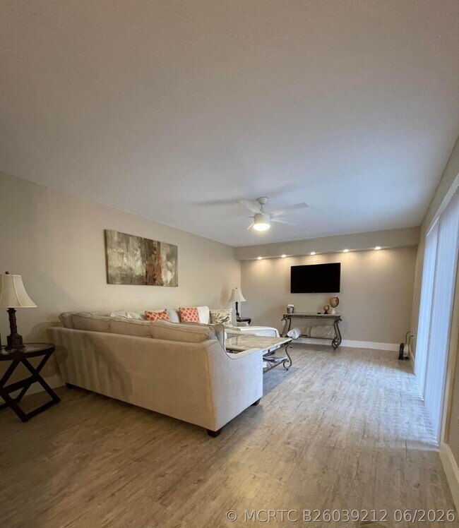 2531 25th Ct