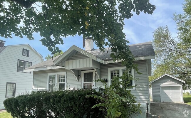 Building Photo - 1626 N Franklin St Rental