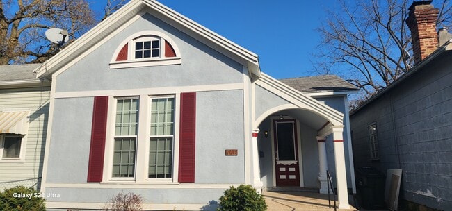 Building Photo - 446 Brightwood Ave