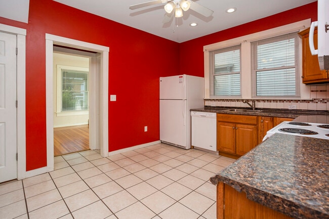 Photo - 73 Maple Ave