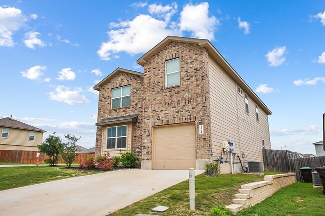 Photo - 4 Bedroom/3 Bath Redbird Ranch Subdivision