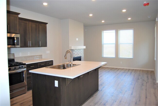 Photo - $500 OFF FIRST FULL MONTH! 3 Bedroom / 2.5...