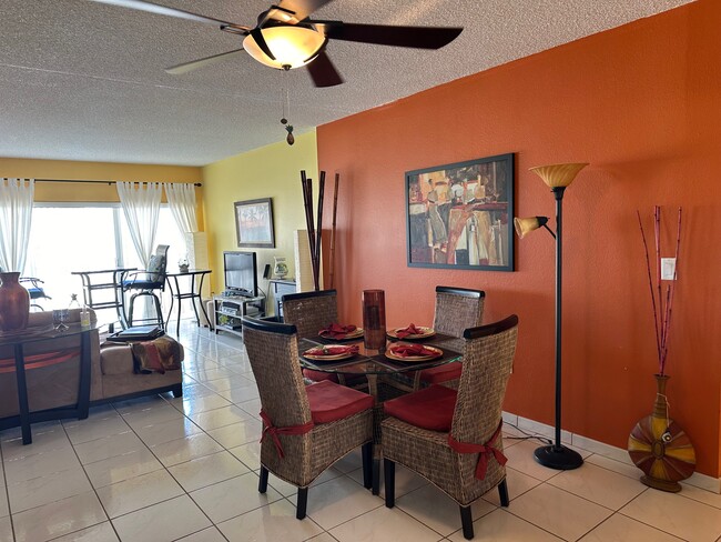 Diining Area - 1950 S Ocean Dr Unit 4B