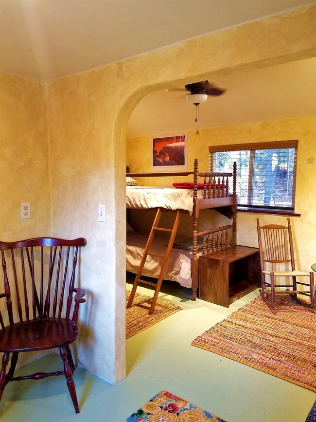 Photo - 52 Covered Bridge Ln