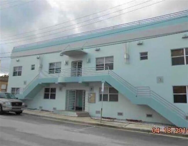 Building Photo - 326 Wilson St Unit 208