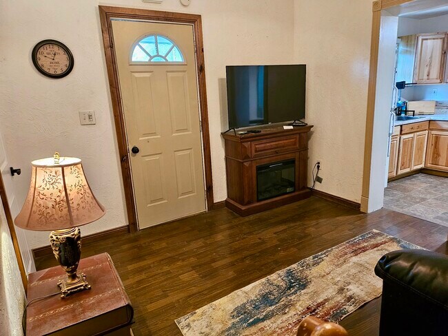 Photo - 115 Taft Ave Unit 1