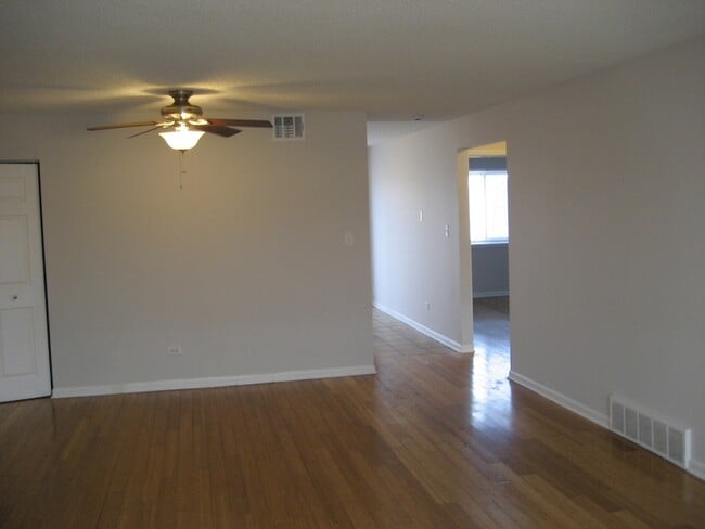 Photo - 1424 Carol Ct Unit 3A