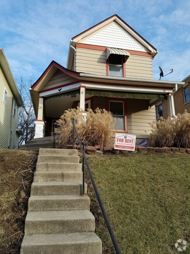 Building Photo - 2-3 Bed 1.5 Bath Renovated Home, <2 mi to ...