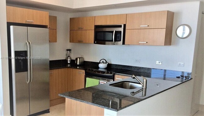Photo - 350 S Miami Ave Unidad 2105