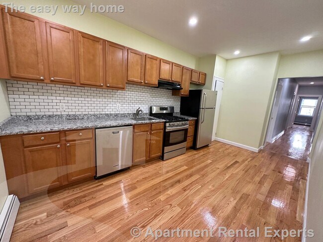 Photo - 295 Windsor St Unit #1