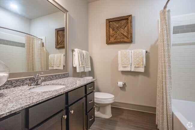 2 BR, 2 BA - 1,103 SF