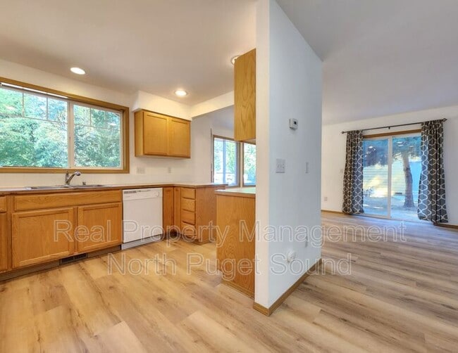 Photo - 6624 206th Pl NE Unit A