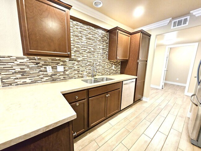 432 Winthrop Pl