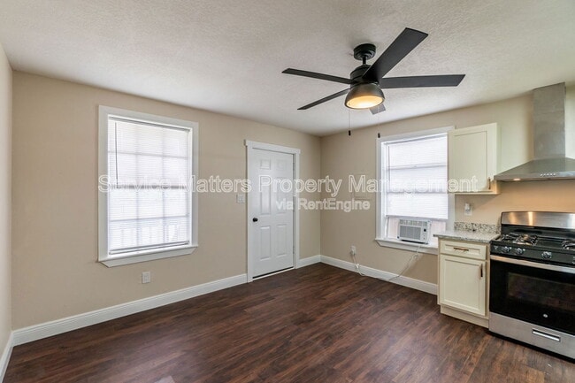 Photo - 1106 Doctor M.L.K. Jr Dr