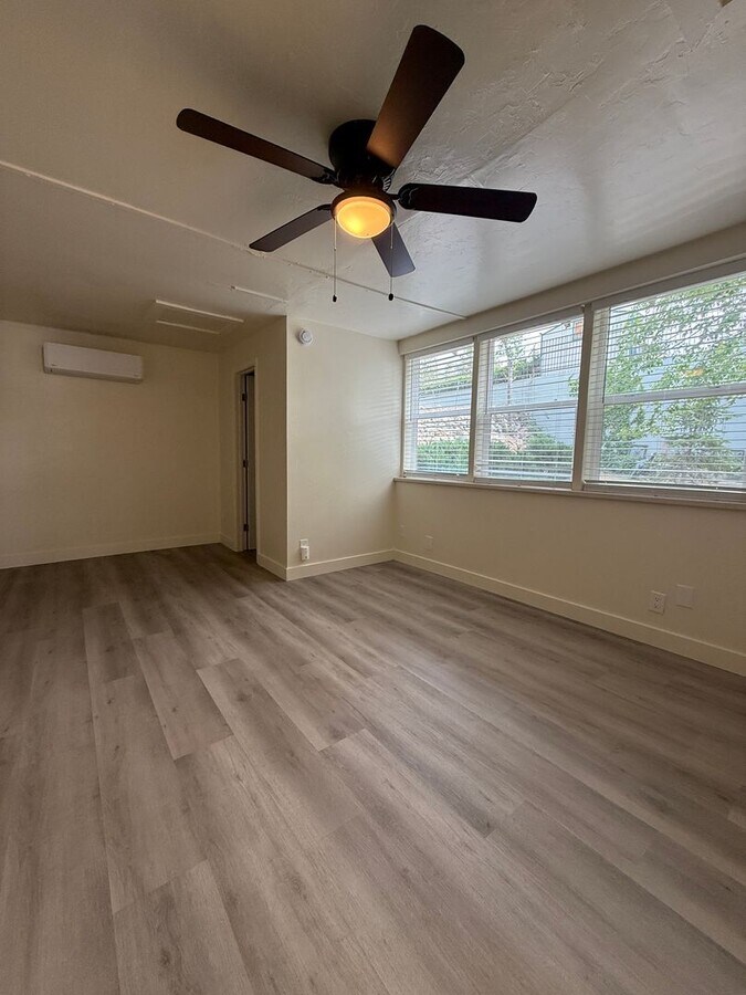 Photo - 606 S Montezuma St Unidad Casita