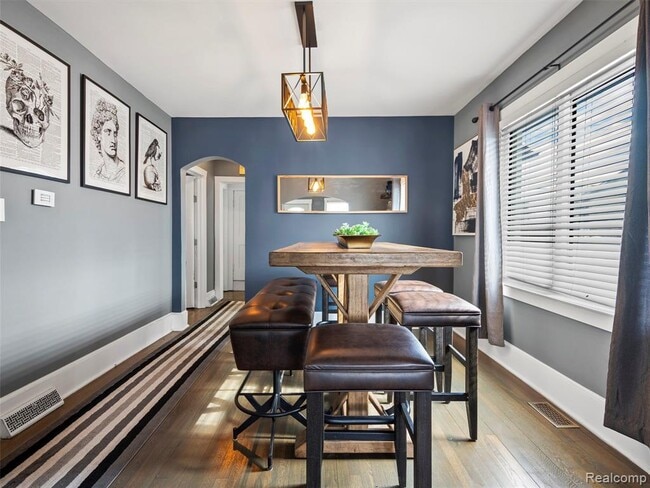 Photo - 23110 Carlisle Ave