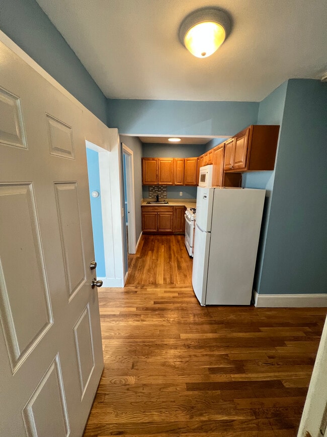 Building Photo - 12 Webster St Unit 12 Webster  1