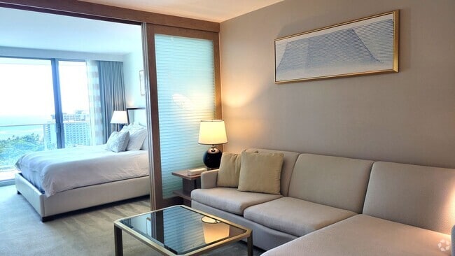 Building Photo - Highly Desirable STUDIO/1-Bath unit Long-T... Rental