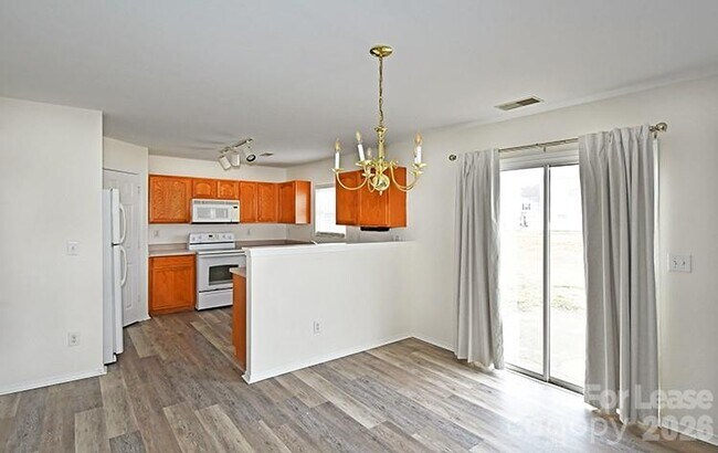 Photo - 8629 Buckhorn St