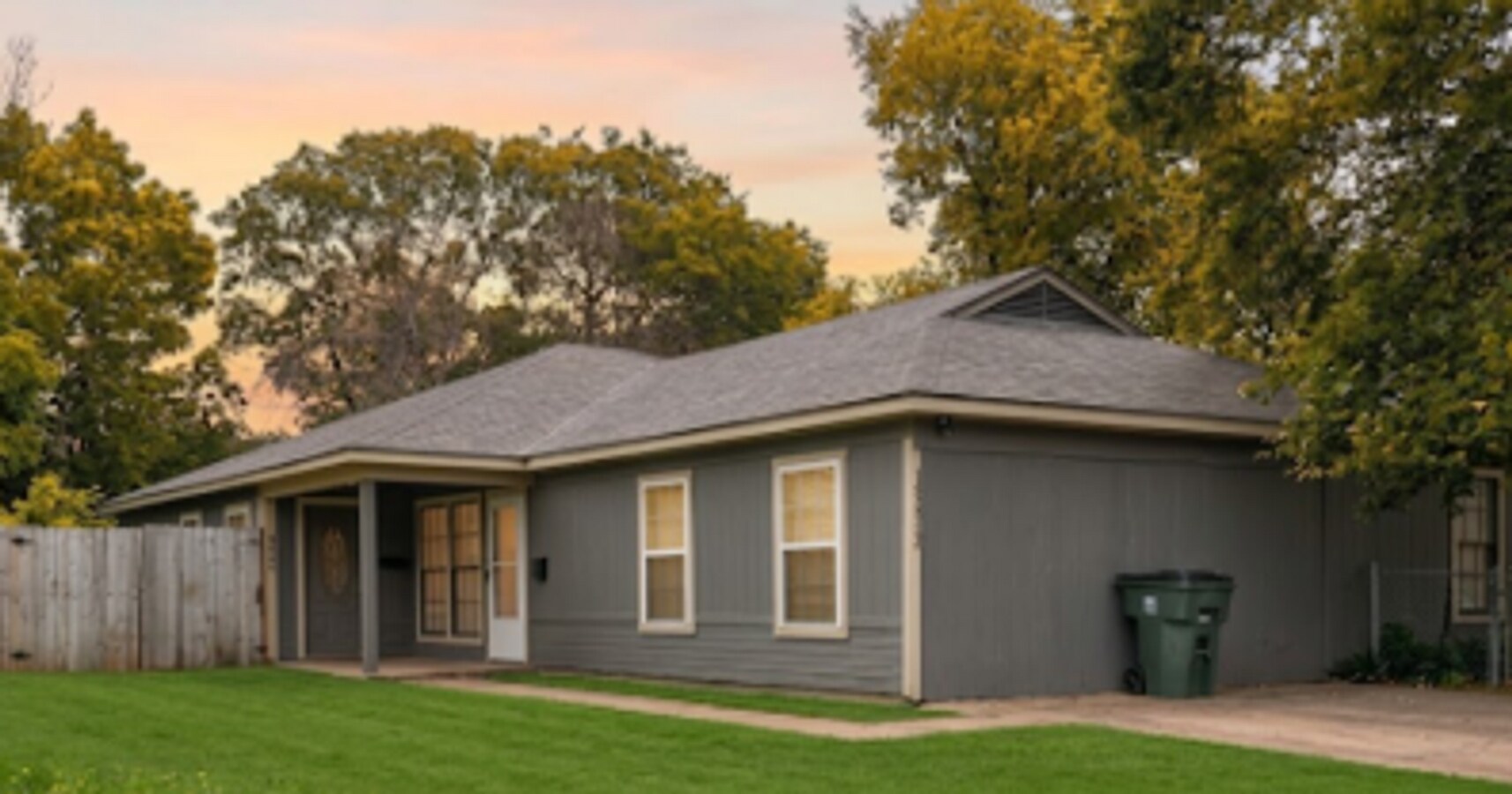 AVAILABLE BEGINNING OF APRIL!! - AVAILABLE BEGINNING OF APRIL!!