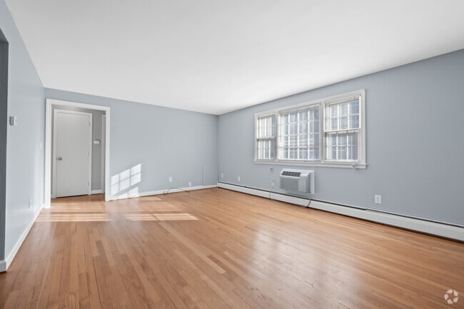 Building Photo - South Park Rental
