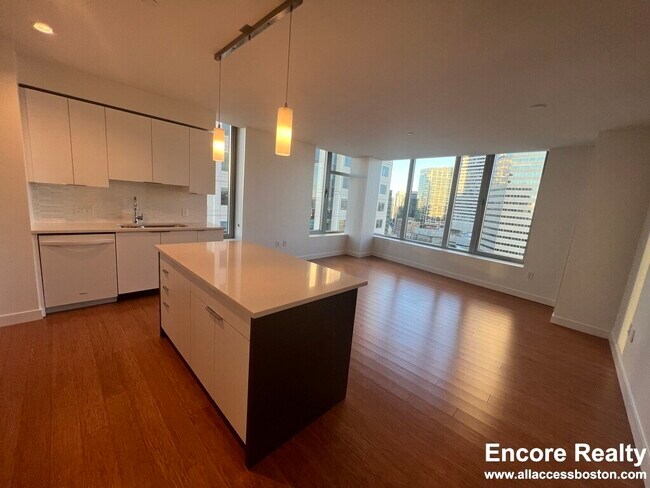 Photo - 120 Kingston St Unidad 1805