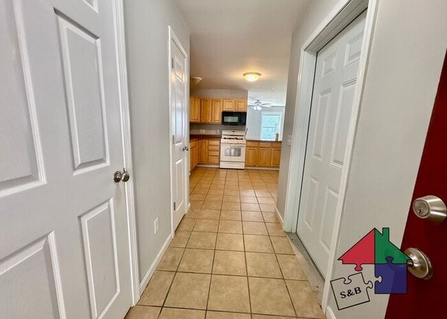 Photo - Spacious Milton 3 Bedroom - Pet Friendly!