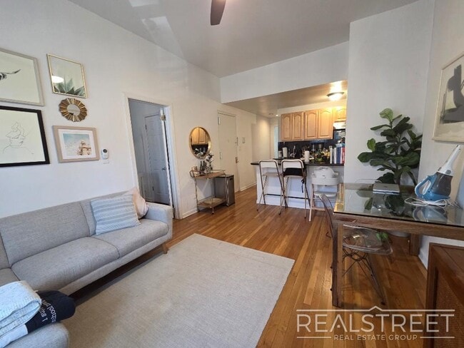 Photo - Magnificent 2BR in north Park Slope Unit 3