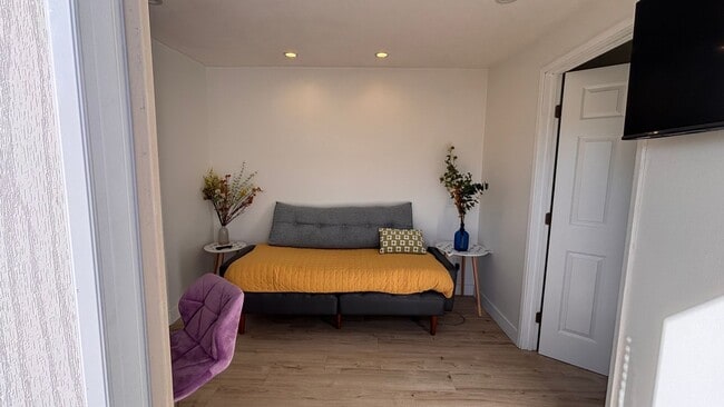 Photo - Charming 1 bed/1 bath ADU Studio in Upper Seaside