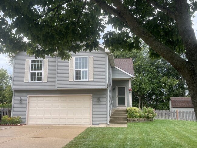 Building Photo - 965 Amberwood Pl Rental