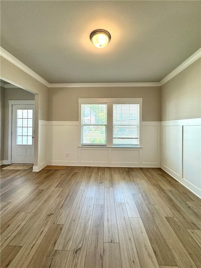 Photo - 534 Payne Rd