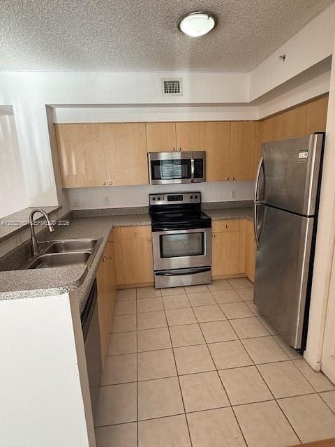 Photo - 8070 N Nob Hill Rd Unidad 205