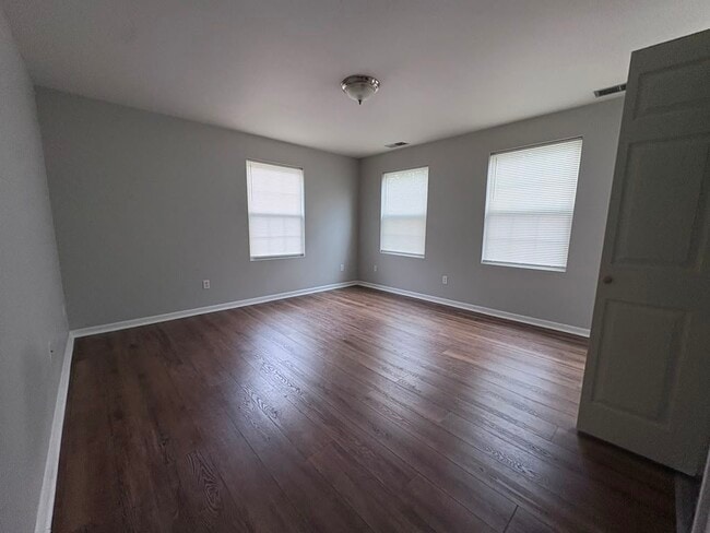 Photo - 129 Main St Unit B