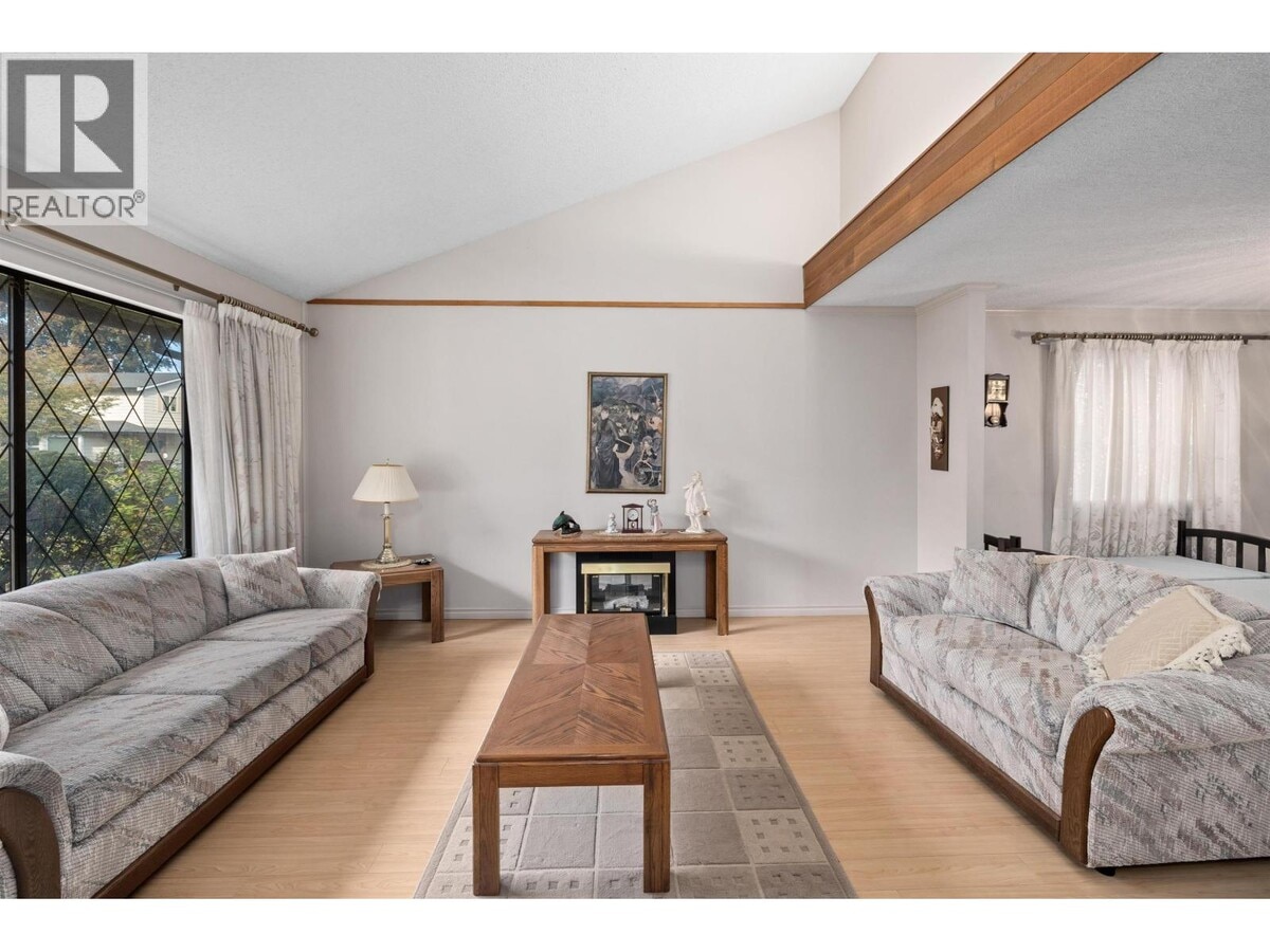 Photo - 43XX Bonavista Dr