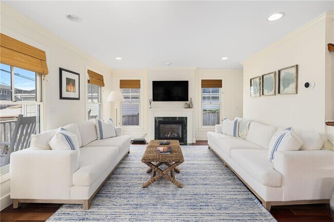 Photo - 44 Tuckerman Ave