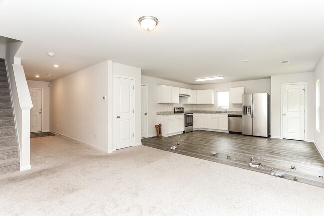 Photo - 940 Haley St