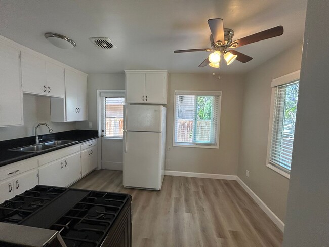 Photo - 1149-1155 Felspar Street Unit 1149