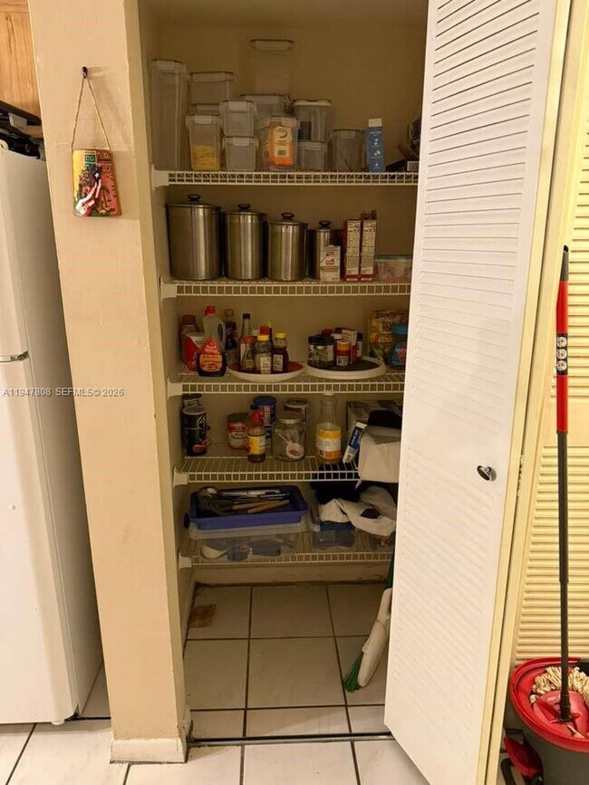 Photo - 6031 Shaker Wood Cir Unit 107