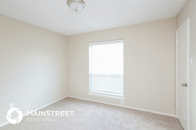 Photo - 1144 Paintbrush St